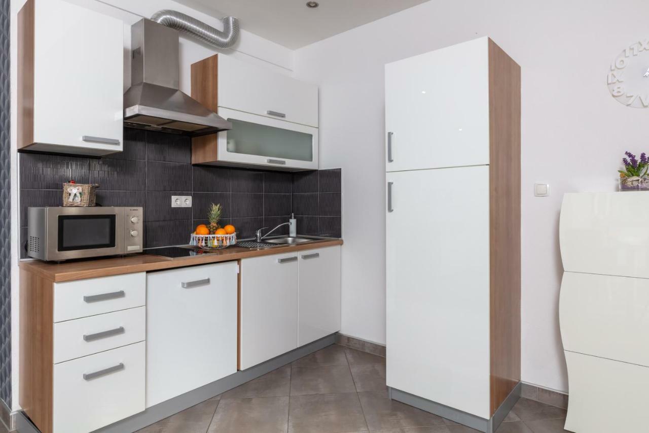 Apartments Bubalo Omiš Εξωτερικό φωτογραφία