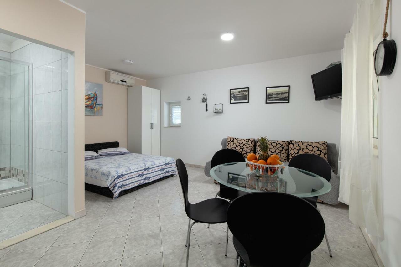 Apartments Bubalo Omiš Εξωτερικό φωτογραφία