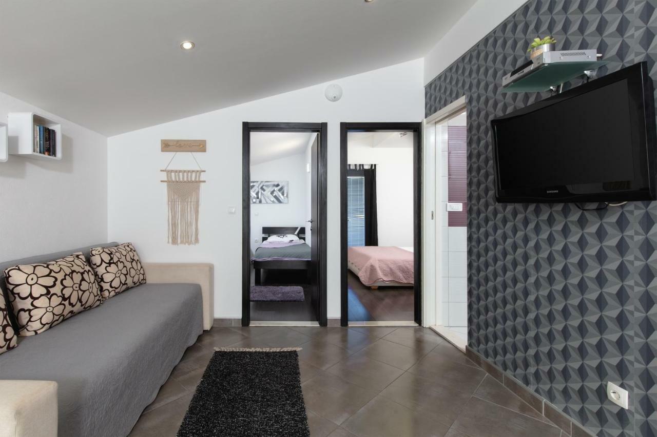 Apartments Bubalo Omiš Εξωτερικό φωτογραφία